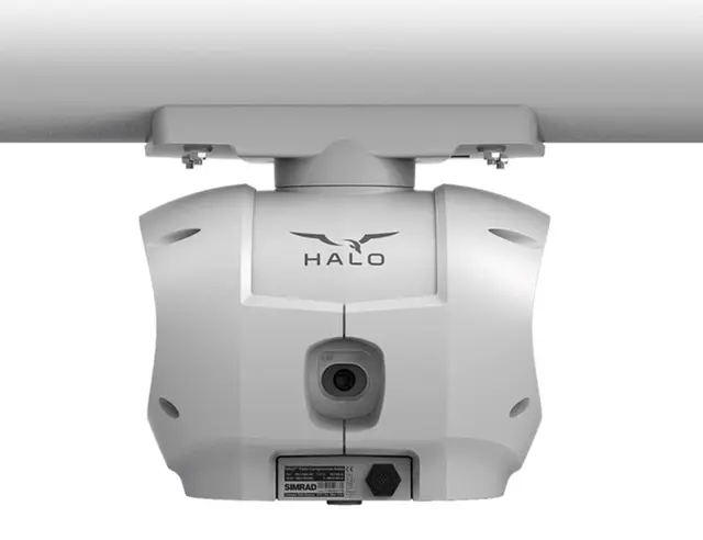 HALO 3006 RADAR,W/6' ARRAY/RI50/20M CBL 6m til 96nm rekkevide, 16 - 48 o/min 